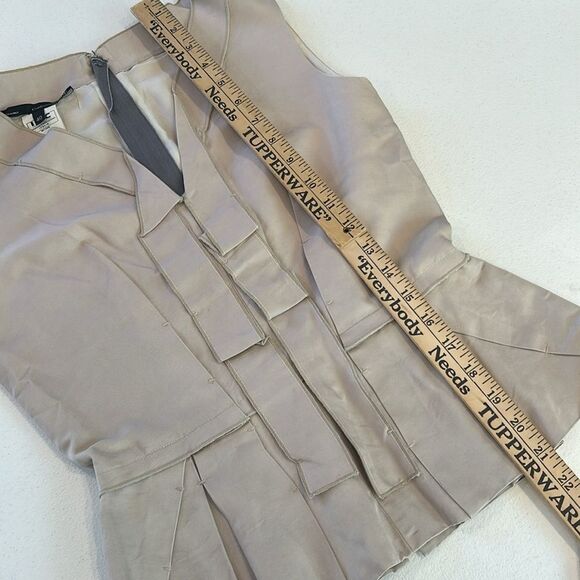 Gianfranco FERRE silk inside out, blouse, sleeveless with tucks - Picture 7 of 10